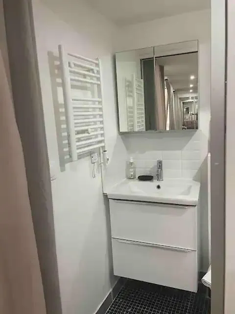 Duplex Au Sentier Secret Au Coeur De شقة